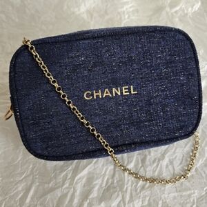 Chanel GWP Holiday Pouch